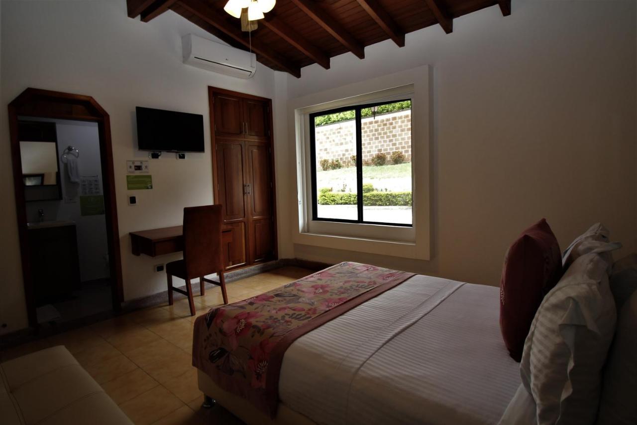 Amazilia Hotel Cerritos Zewnętrze zdjęcie
